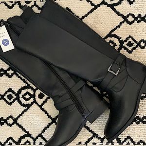 NWT black mid calf boots size 8